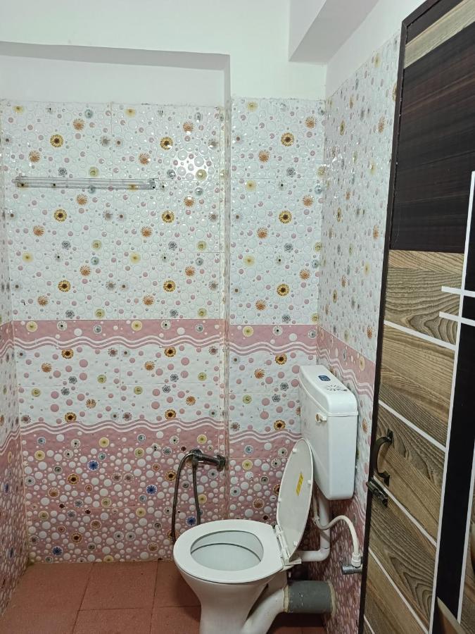 Hotel Atithi Grand Гувахати Экстерьер фото