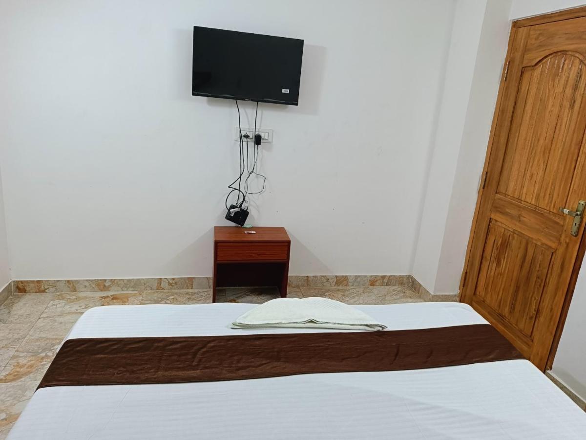 Hotel Atithi Grand Гувахати Экстерьер фото