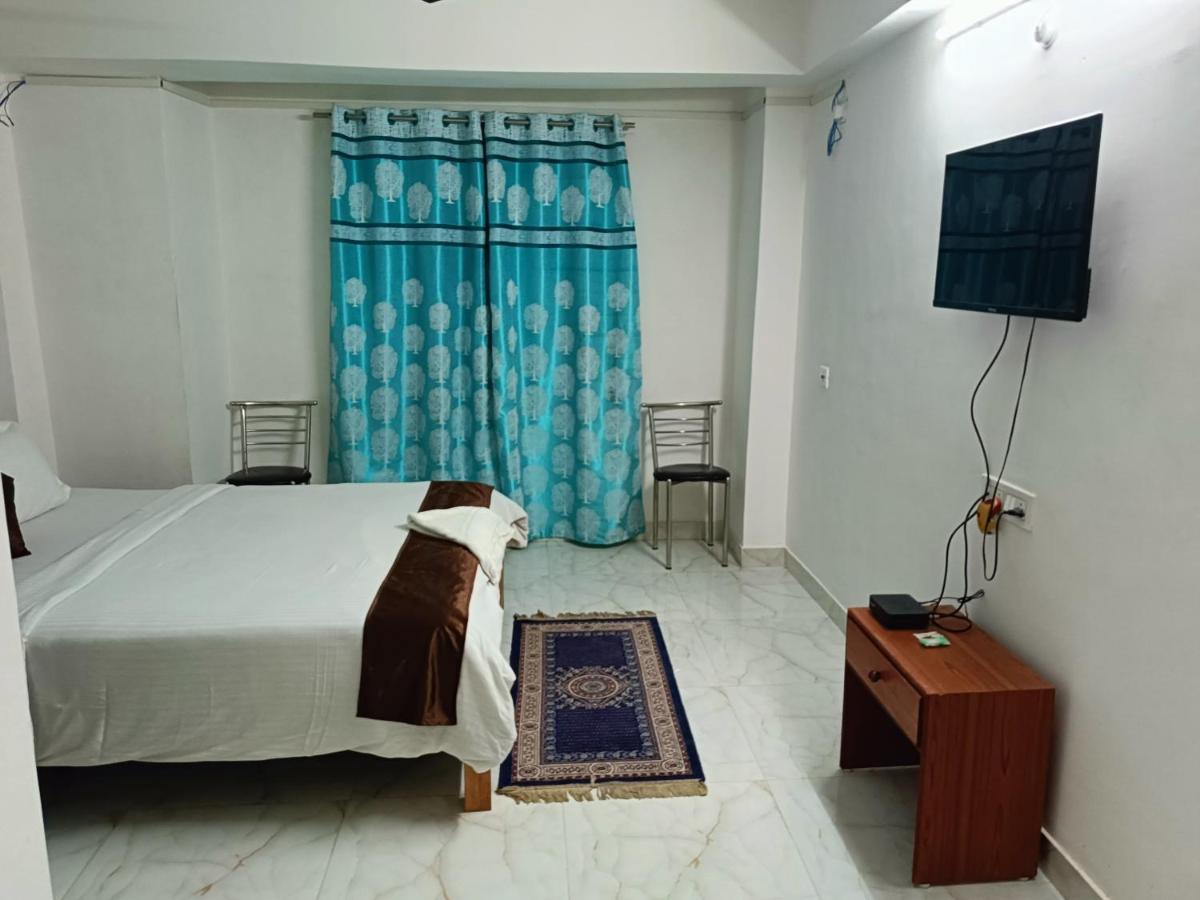 Hotel Atithi Grand Гувахати Экстерьер фото