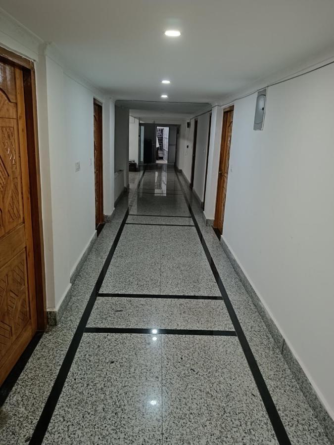 Hotel Atithi Grand Гувахати Экстерьер фото