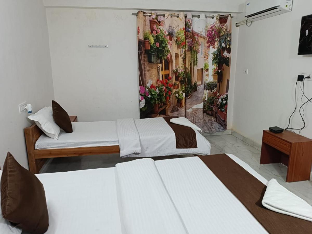 Hotel Atithi Grand Гувахати Экстерьер фото